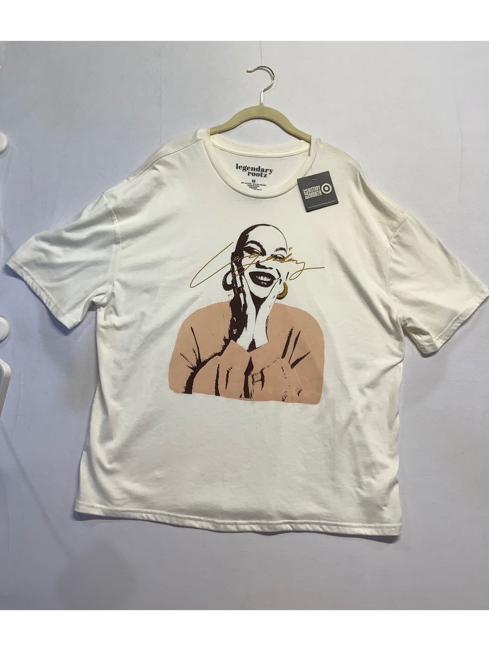 NWT Legendary Rootz Women's Graphic T-Shirt Size M Cream